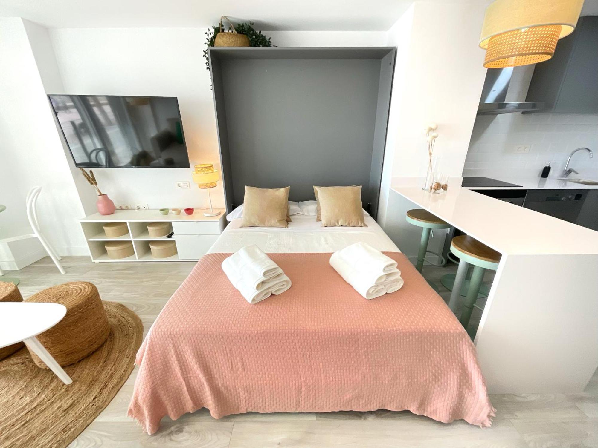 Cs7 Kaleria Suites Альмерия Экстерьер фото